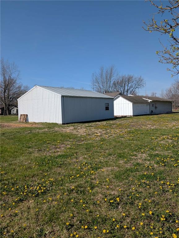 308 Cleveland St, Garnett, KS 66032