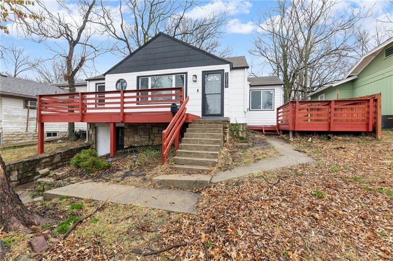 1213 29th St, Kansas City, KS 66102