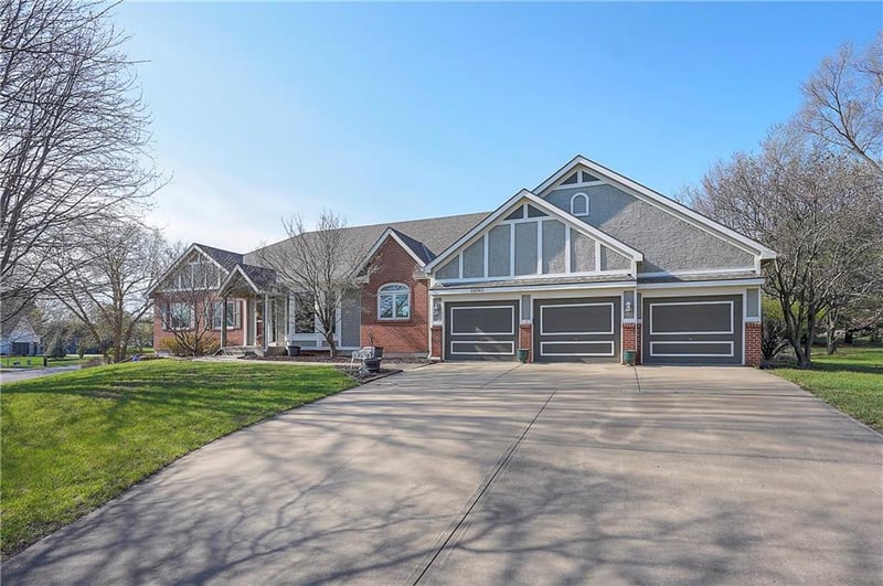 20265 115th Ter, Olathe, KS 66061