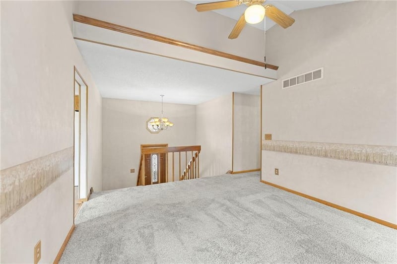 227 109th St, Kansas City, MO 64155