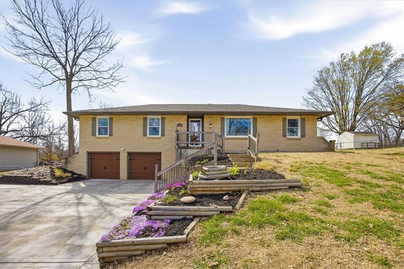 1824 85th St, Kansas City, KS 66112