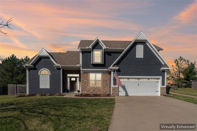 21081 224th St, Spring Hill, KS 66083