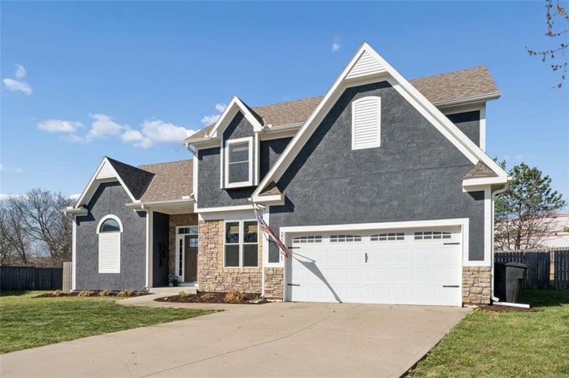 21081 224th St, Spring Hill, KS 66083
