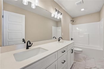 10637 N Jefferson St, Kansas City, MO 64155