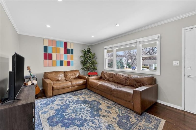 7030 Barkley St, Overland Park, KS 66204