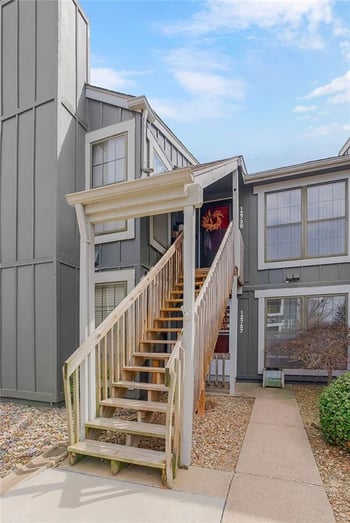 12739 110th Ter, Overland Park, KS 66210