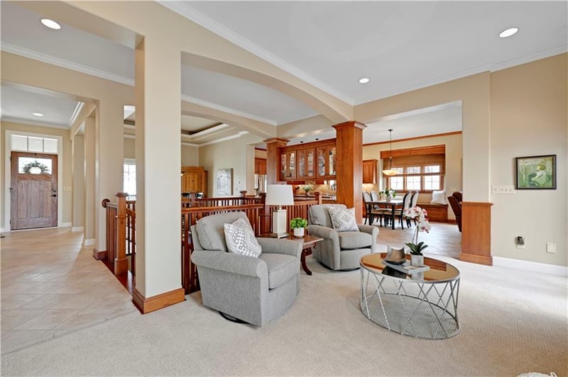 16661 Country Club Dr, Loch Lloyd, MO 64012
