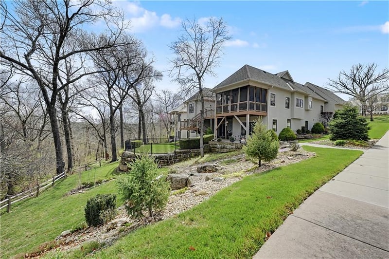 16661 Country Club Dr, Loch Lloyd, MO 64012