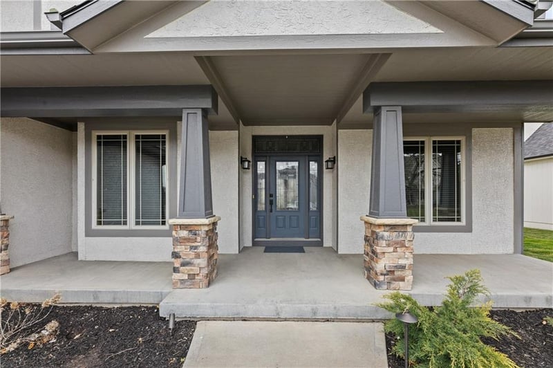 22414 W 58th St, Shawnee, KS 66226