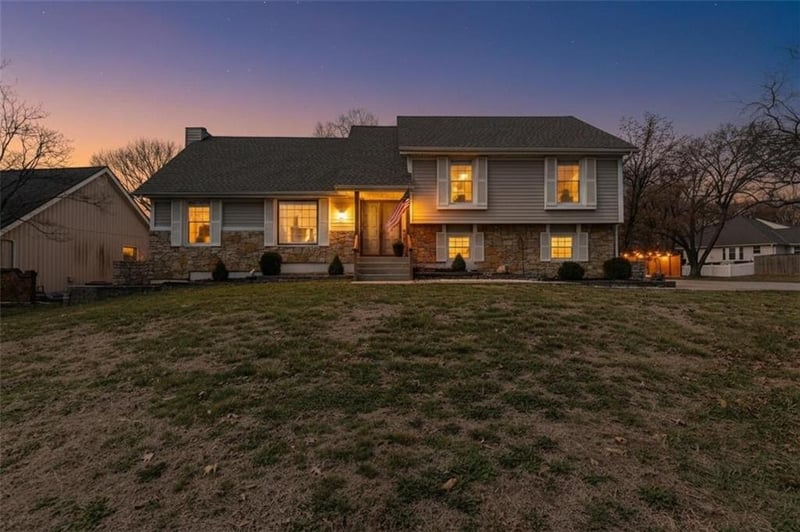 1601 22nd St, Blue Springs, MO 64015
