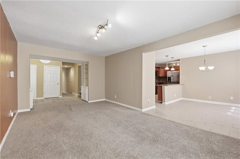 3500 104th St, Kansas City, MO 64137