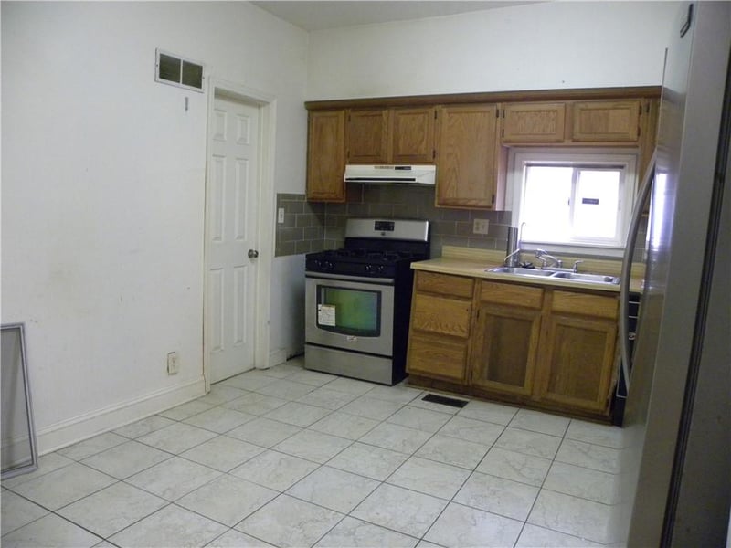 5506 Scarritt Ave, Kansas City, MO 64123