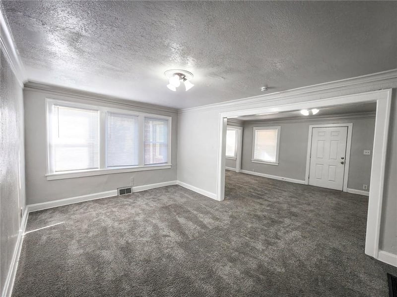 5341 Paseo Blvd, Kansas City, MO 64110