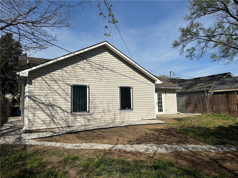 3805 Garfield Ave, Kansas City, MO 64109