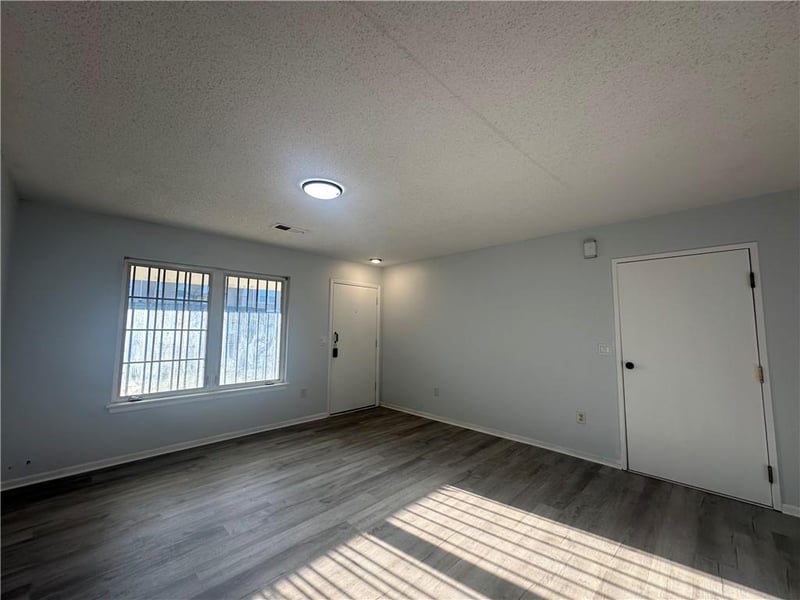 3805 Garfield Ave, Kansas City, MO 64109