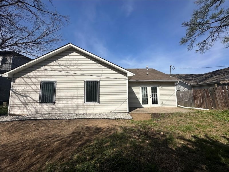 3805 Garfield Ave, Kansas City, MO 64109