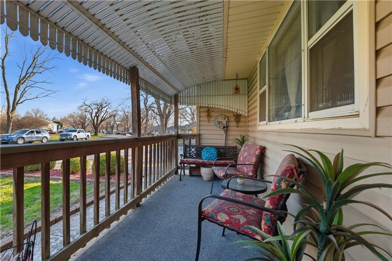 8600 Crystal Ave, Kansas City, MO 64138