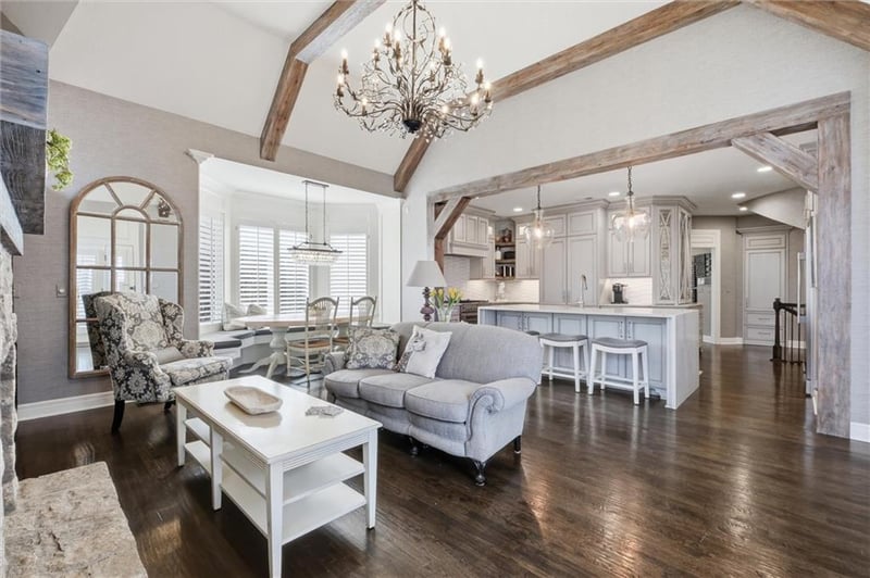 5728 146 St, Overland Park, KS 66223