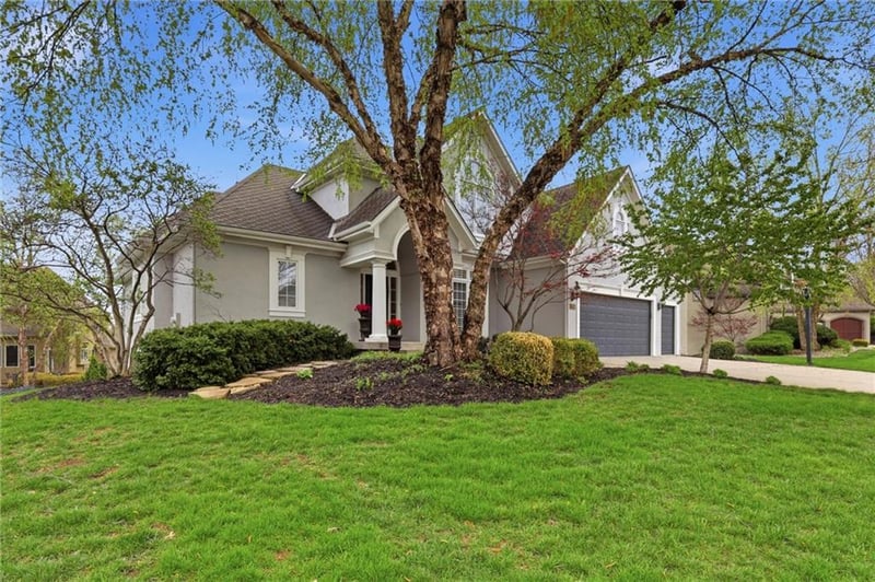 5728 W 146 St, Overland Park, KS 66223