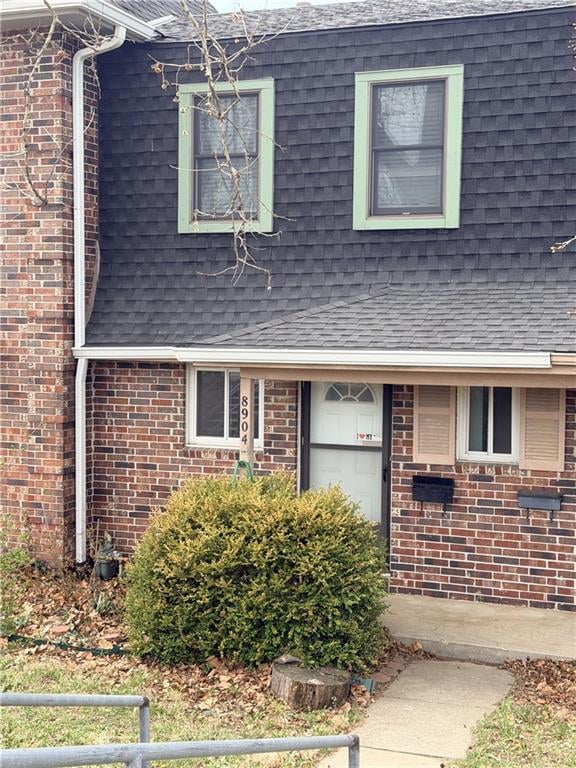 8904 Pflumm Rd, Lenexa, KS 66215