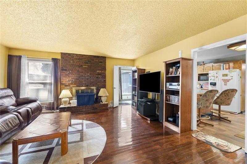 7129 87th St, Kansas City, MO 64138