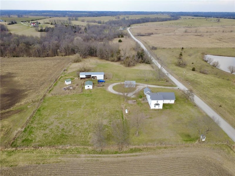 24353 300th St, Jamesport, MO 64648