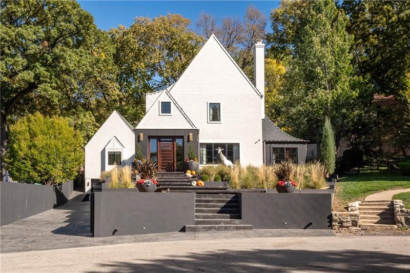 4963 Ward Pw, Kansas City, MO 64112