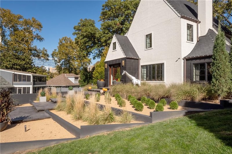 4963 Ward Pw, Kansas City, MO 64112