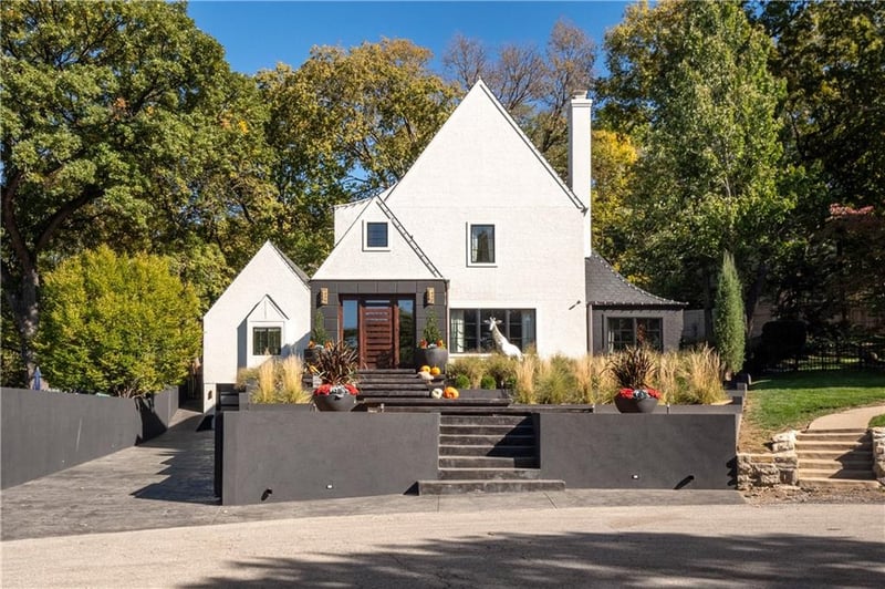 4963 Ward Pw, Kansas City, MO 64112