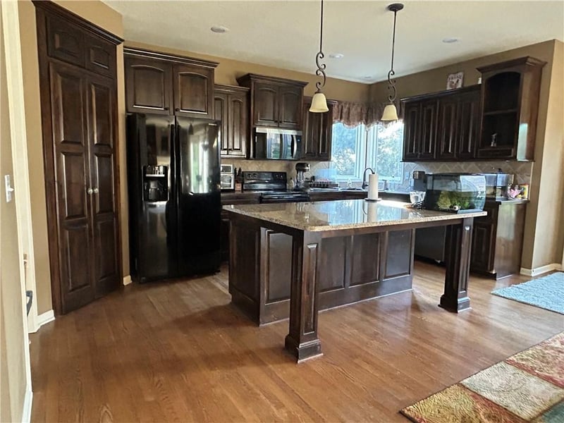 23930 124th Ct, Olathe, KS 66061
