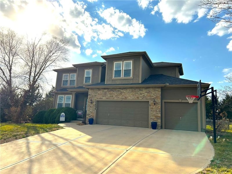 23930 124th Ct, Olathe, KS 66061