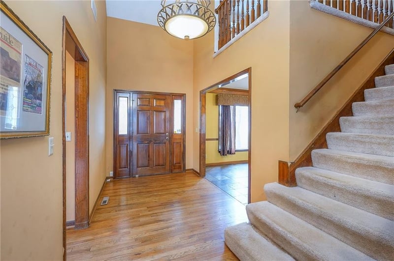 4417 130th St, Leawood, KS 66209