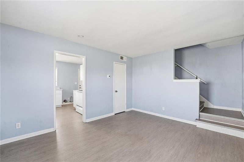 801-803 Bannister Rd, Kansas City, MO 64131