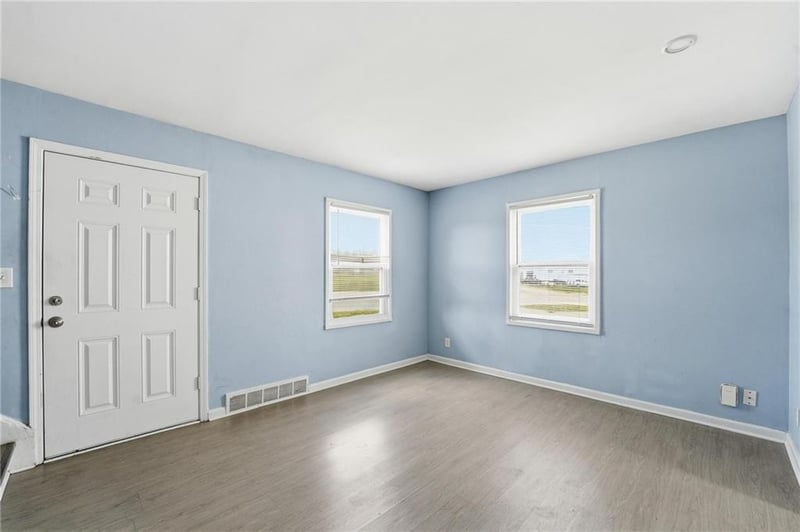 801-803 Bannister Rd, Kansas City, MO 64131