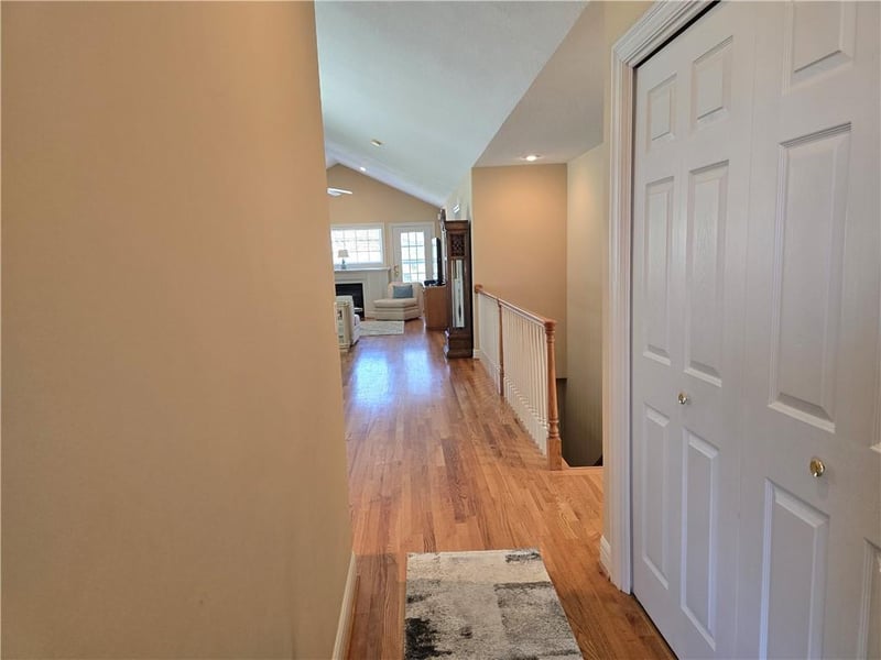 7833 Cherry St, Kansas City, MO 64118