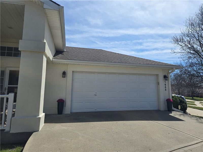 7833 Cherry St, Kansas City, MO 64118