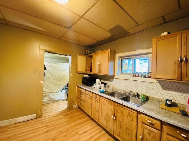 1216 Bunker Ave, Kansas City, KS 66102