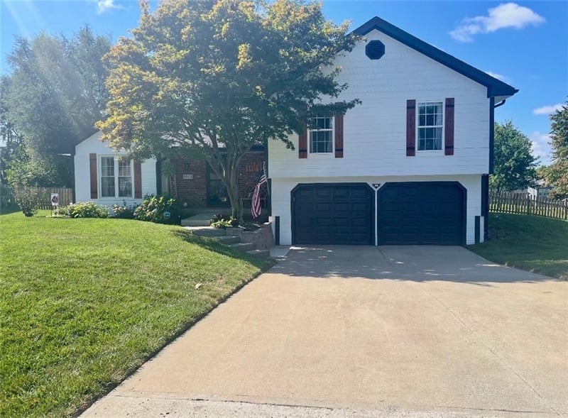 1413 113th St, Kansas City, MO 64155