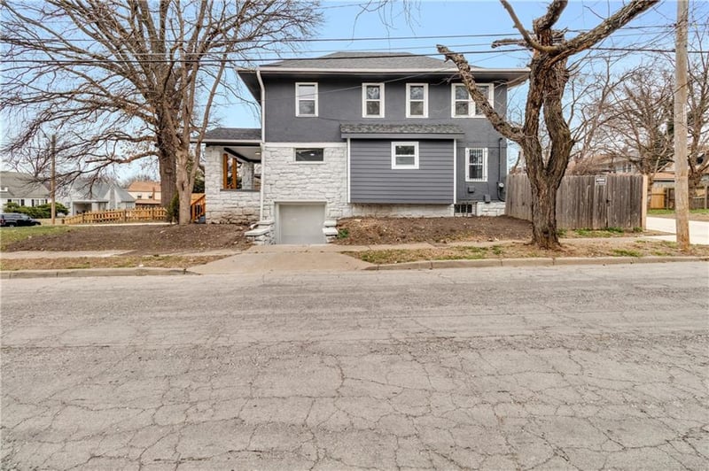 5647 Wayne Ave, Kansas City, MO 64110