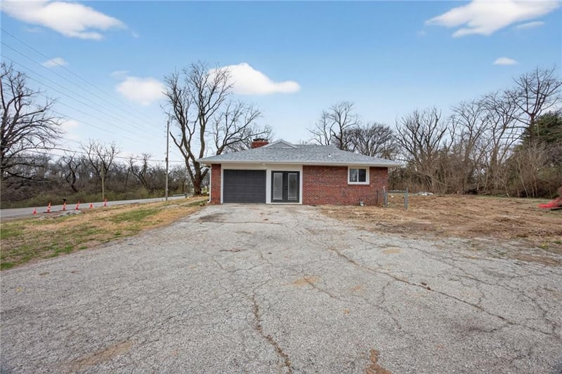 2310 63 St, Kansas City, KS 66104