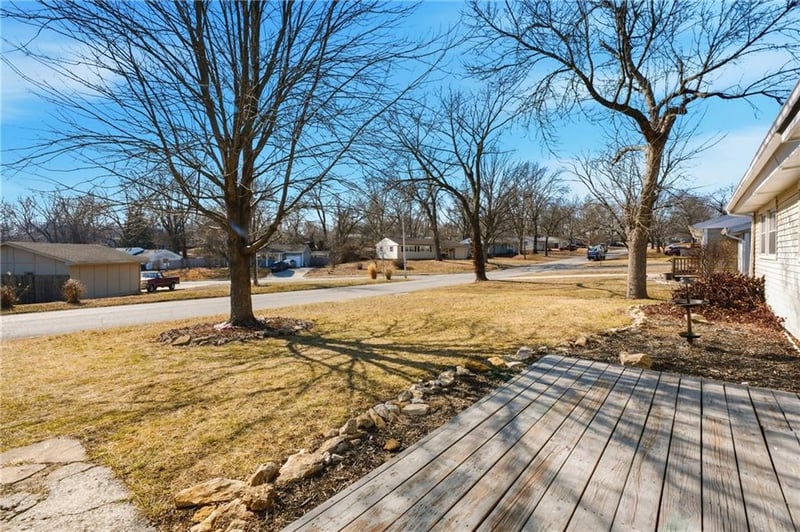 1002 Ne 62nd St N/A, Gladstone, MO 64118