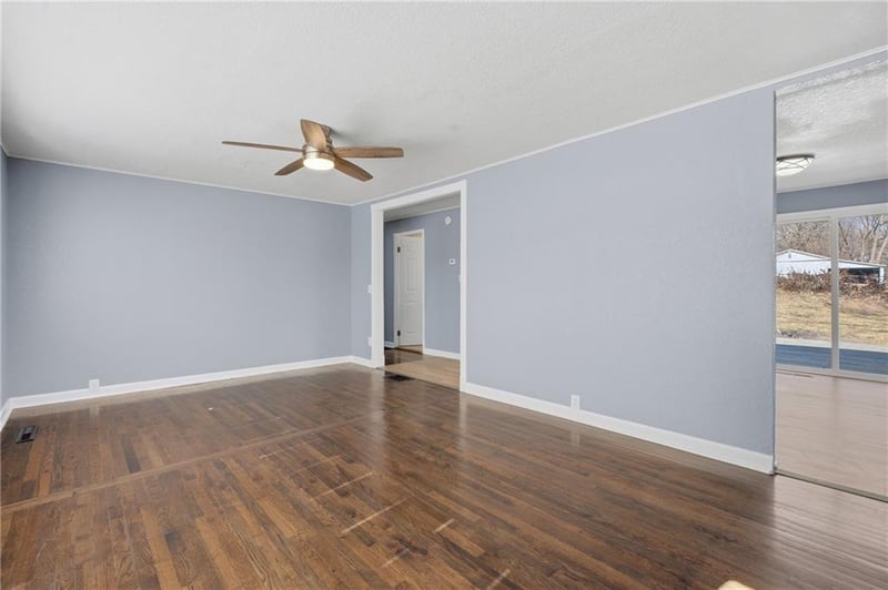 1002 Ne 62nd St N/A, Gladstone, MO 64118