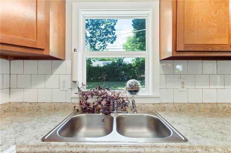 606 80th Ter, Kansas City, KS 66112