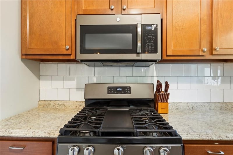 606 80th Ter, Kansas City, KS 66112