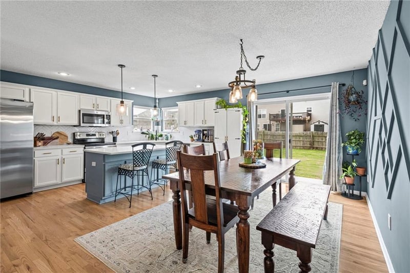 702 Eagle Dr, Grain Valley, MO 64029