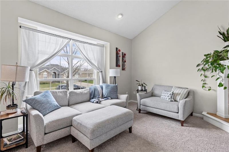 702 Eagle Dr, Grain Valley, MO 64029