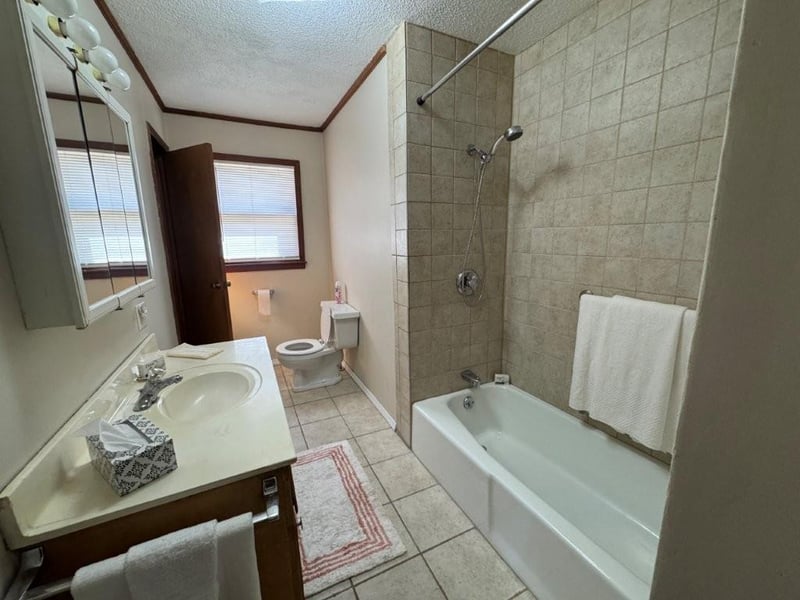 1125 Fremont Ave, Kansas City, MO 64126