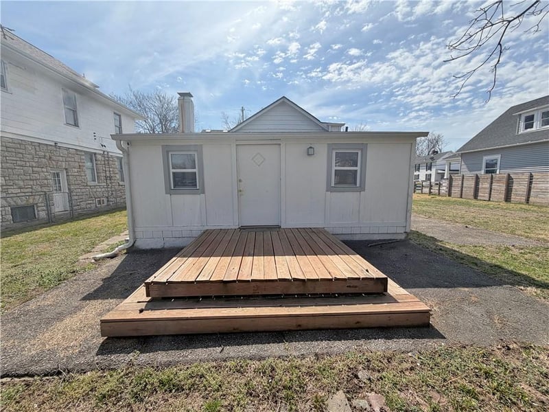 2602 Essex Ave, Kansas City, KS 66103