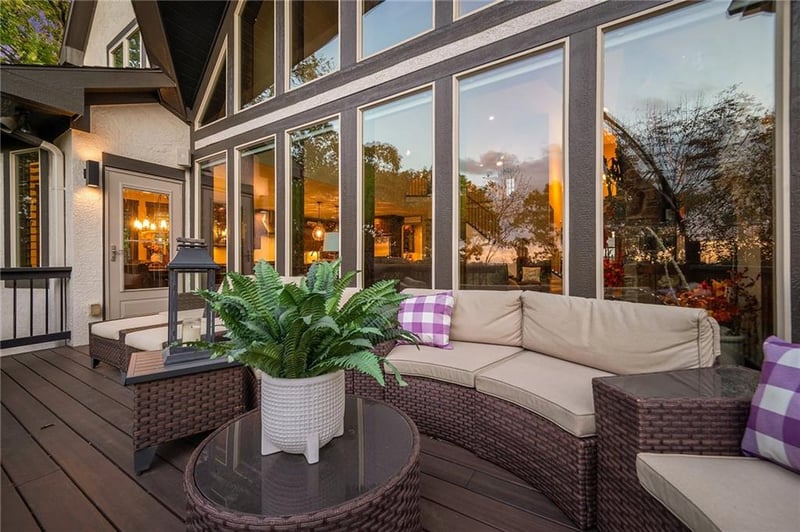 16218 Canterbury Rd, Overland Park, KS 66085