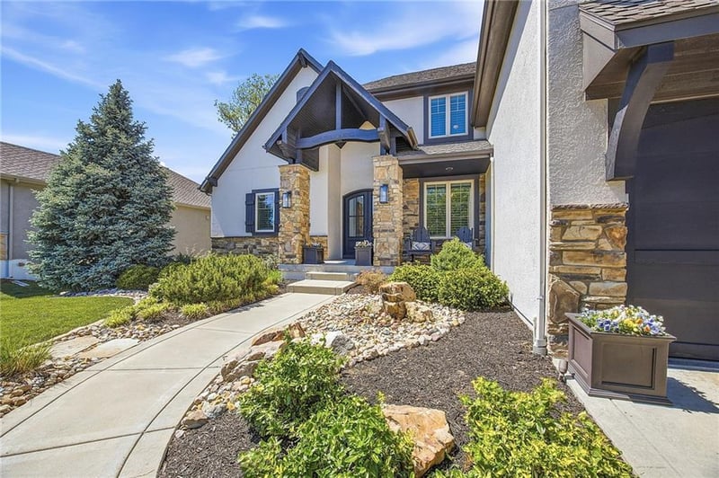 16218 Canterbury Rd, Overland Park, KS 66085